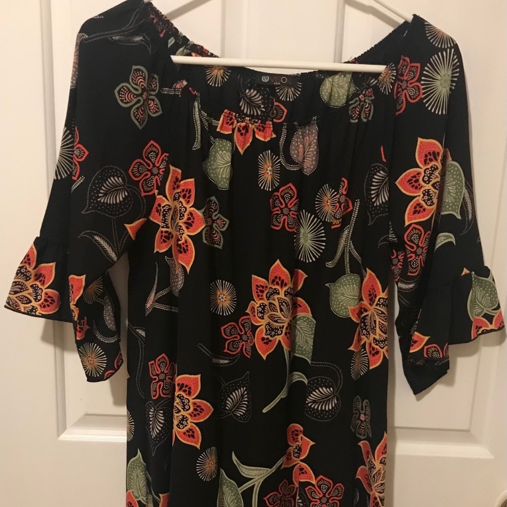 Vision Apparel Black and Vintage Floral Dress in Excellent Preloved Condition